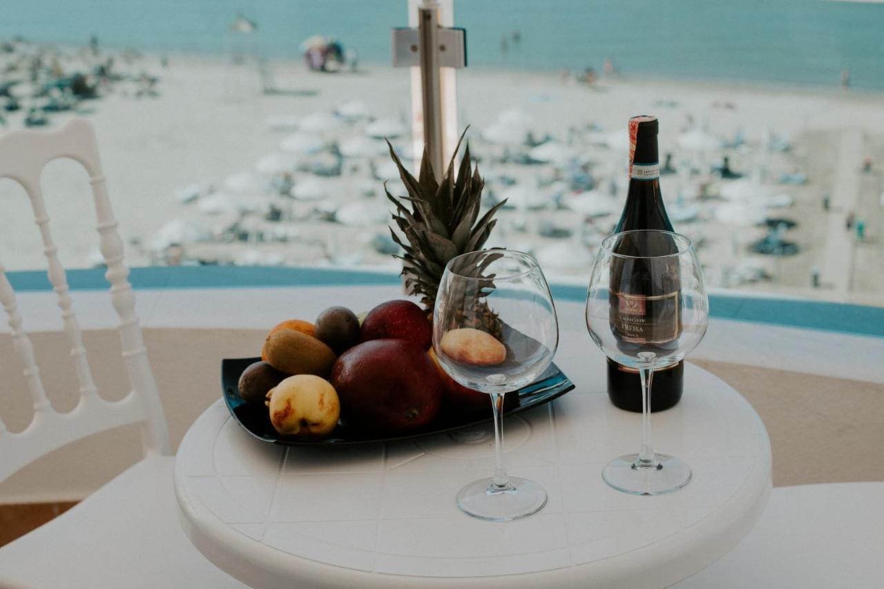Grand Blue Fafa & Resort Kryemëdhej